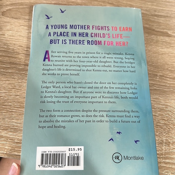 Reminders of Him Colleen Hoover - Picture 2 of 3